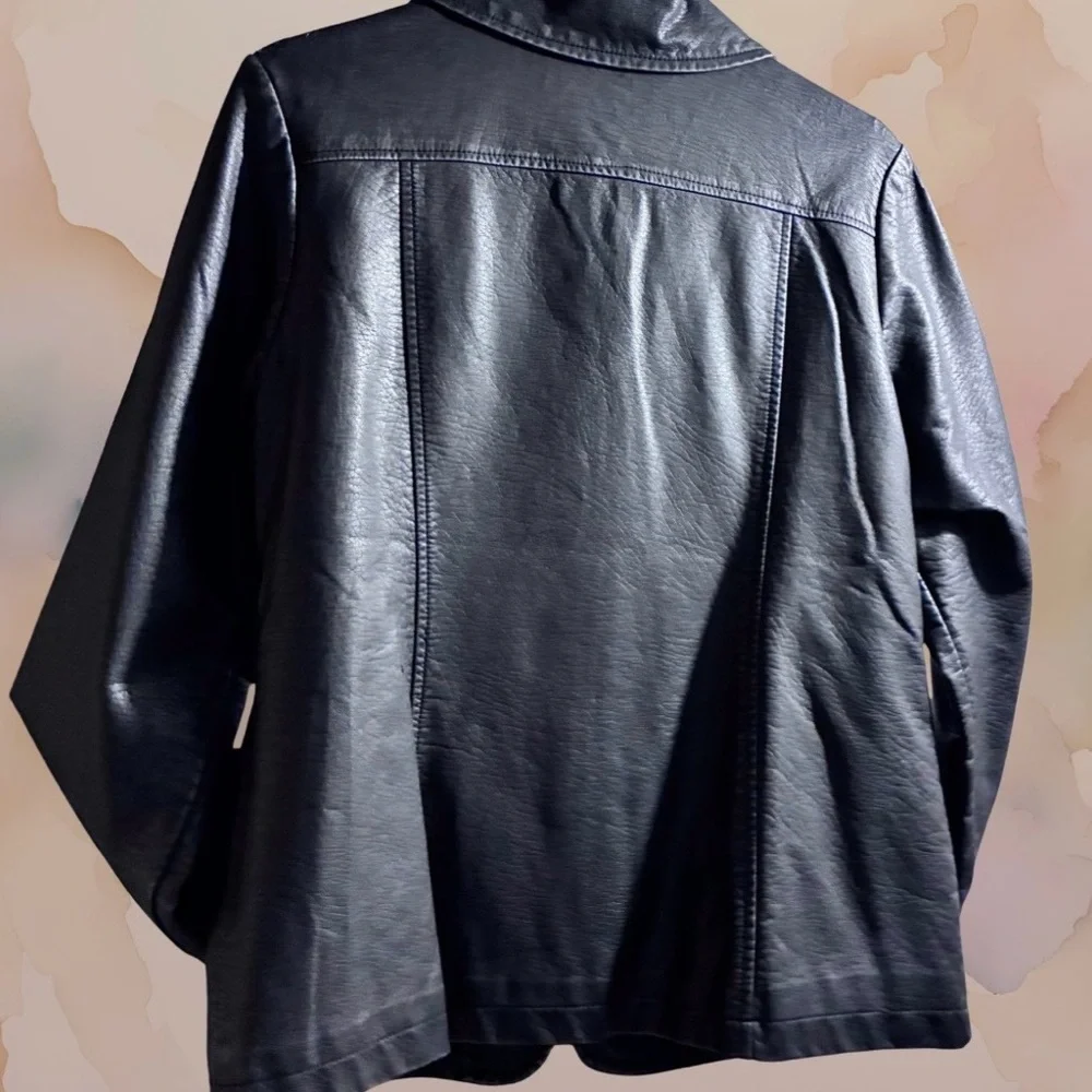 Susan Graver Leather Jacket - Picture 5 of 9